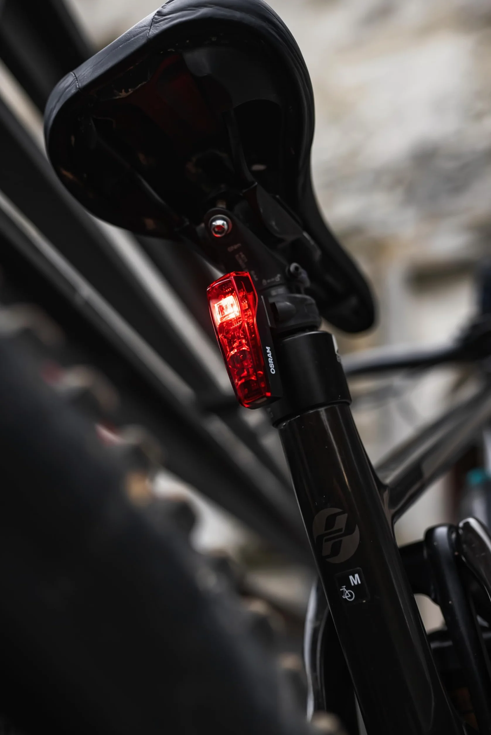 OSRAM LEDsBIKE RACE 80 SET, zestaw akumulatorowych lampek rowerowych LED, 80 luksów