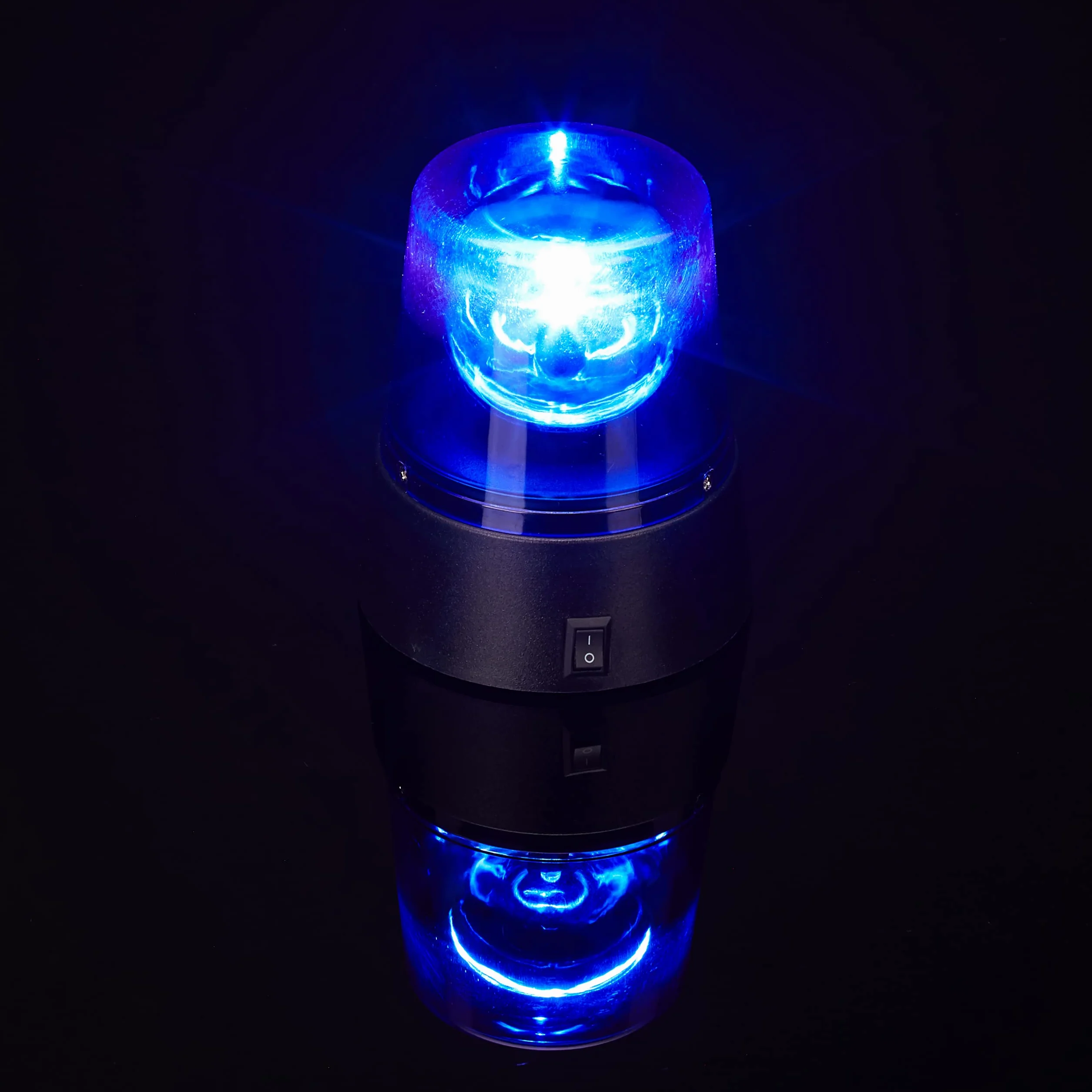 Relaxdays Niebieskie światło LED, lampa dookoła z obrotowym reflektorem, oświetlenie imprezowe do postawienia, zasilanie bateryjne, ABS, PS, niebieska, 1 sztuka