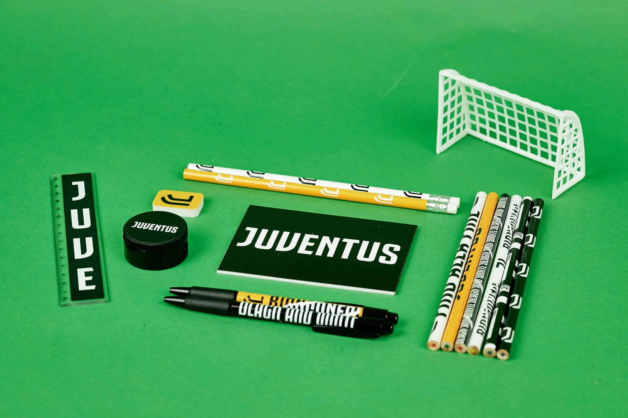 EURO PUBLISHING Juventus oficjalny produkt - zestaw papeterii (14 sztuk)