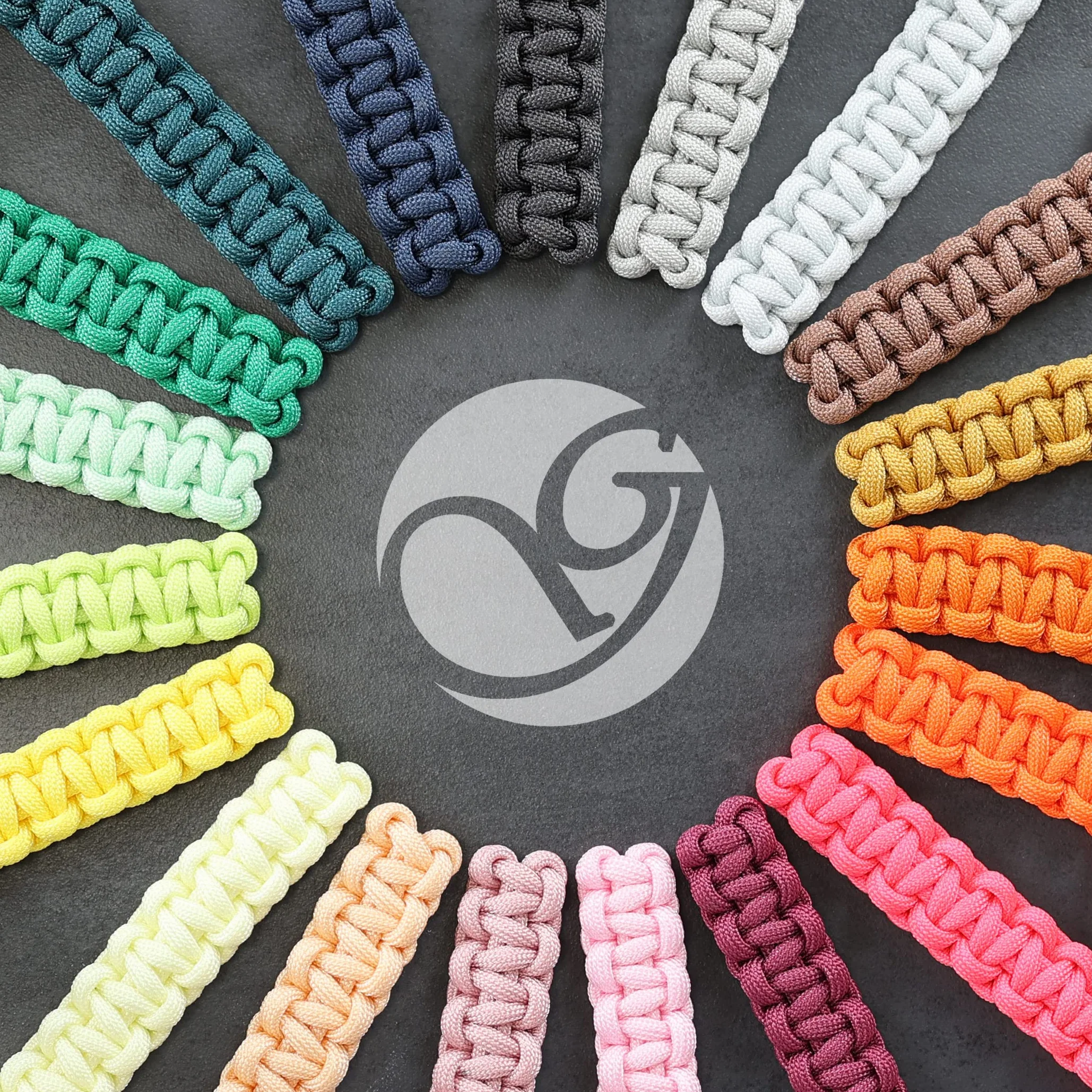 Ganzoo Paracord 425 linka 3 mm Typ 2 30 m brąz, oplot nylon/poliester, 4 rdzenie, do 425 lbs 192 kg, do wiązania tarpa i namiotu, zabezpieczania ładunku, plecionek, zawieszek, owijania rękojeści