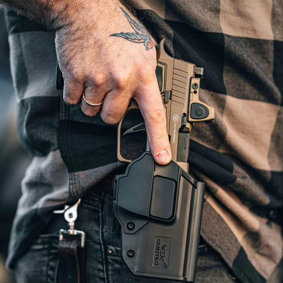 Regulowana kabura taktyczna OWB do Sig Sauer P320 M17 M18 Taurus G3 Autolock Level 2 Praworęczny