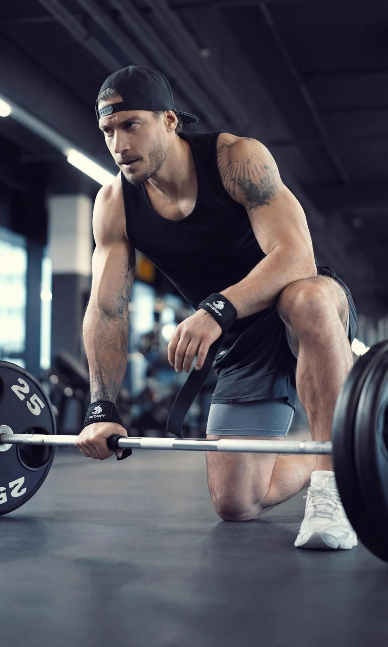 Fitgriff® Paski do podnoszenia - wyściełane paski na nadgarstek do podnoszenia ciężarów do kulturystyki, treningu siłowego i fitnessu - dla mężczyzn i kobiet