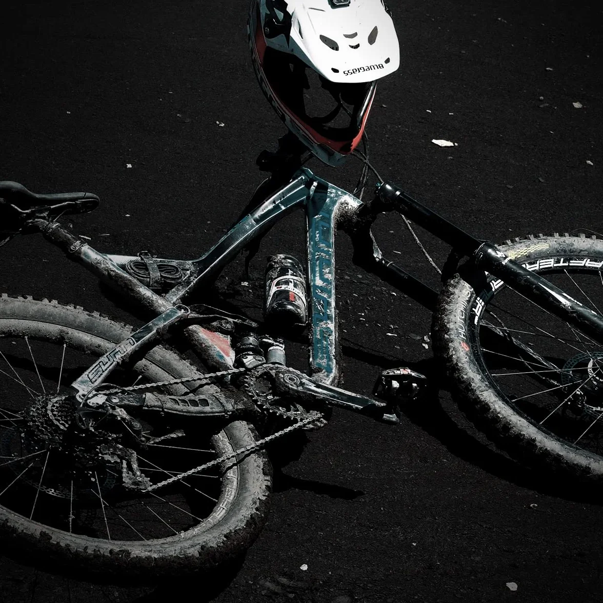 LOOK Cycle - X-Track En-Rage pedały MTB - kompatybilne ze standardowym mechanizmem SPD - kuty aluminiowy korpus - duża platforma - stabilne i lekkie pedały rowerowe, idealne do jazdy po szlaku