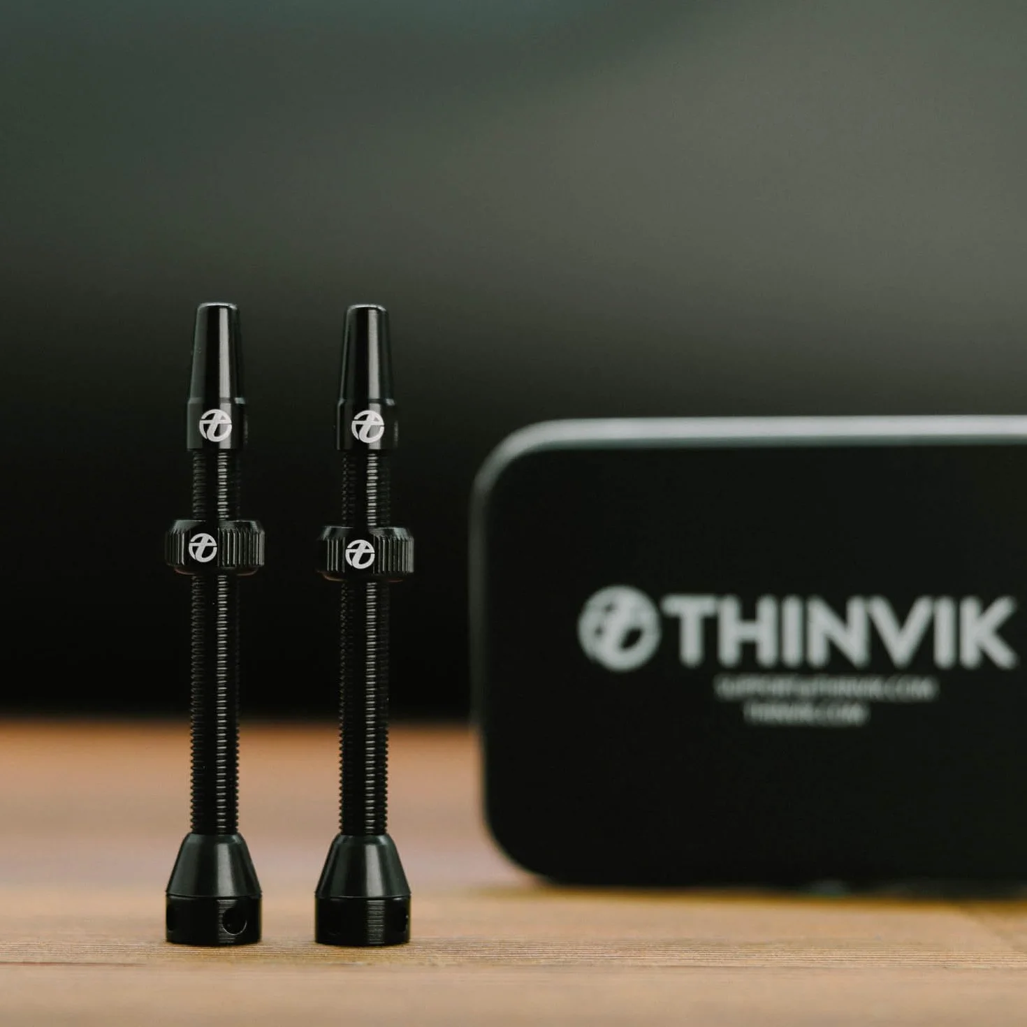 Thinvik Presta Trzpień zaworu bezdętkowego 60 mm, super lekki stop Presta zestaw trzpienia zaworu bezdętkowego do opon bezdętkowych - 2 trzpień zaworu bezdętkowego (z nasadką zaworu ze stopu
