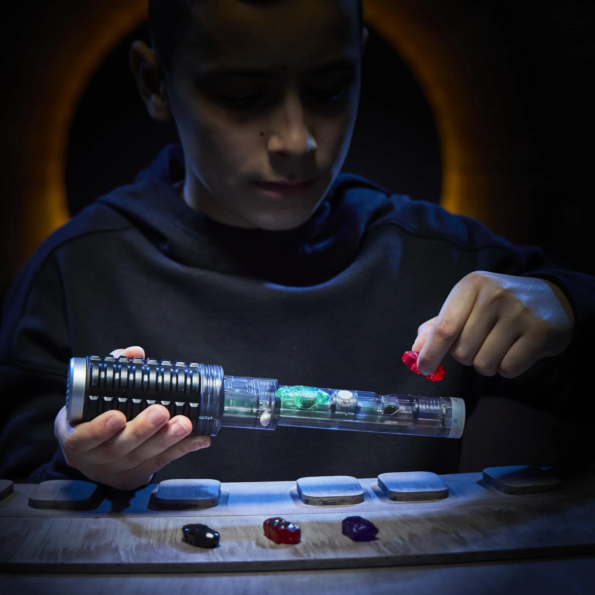 Hasbro Star Wars Miecz Świetlny z Kryształem Zasilającym z Gwiezdnych Wojen