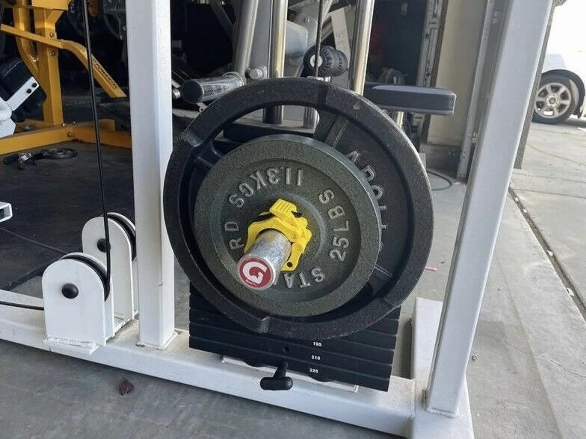 GymPin Uchwyt na 2" 50 mm Płytę Olimpijską - Przedłużacz do Łącznika Kabli - Mocny 10 mm Uchwyt Siłowni
