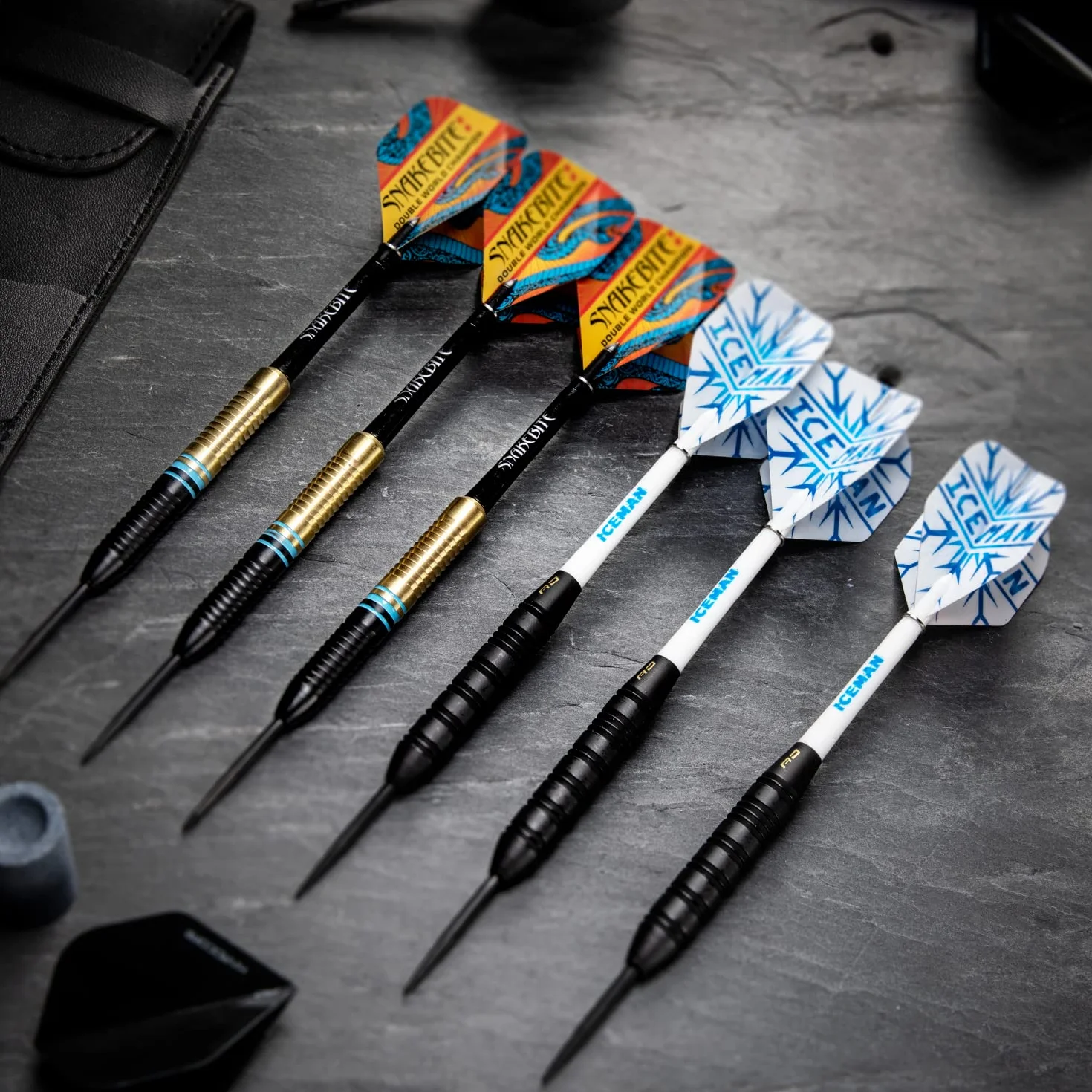 RED DRAGON Rzutki Peter Wright Snakebite Gerwyn Price Iceman DWC Zestaw rzutek mosiężnych z lotkami i trzonkami