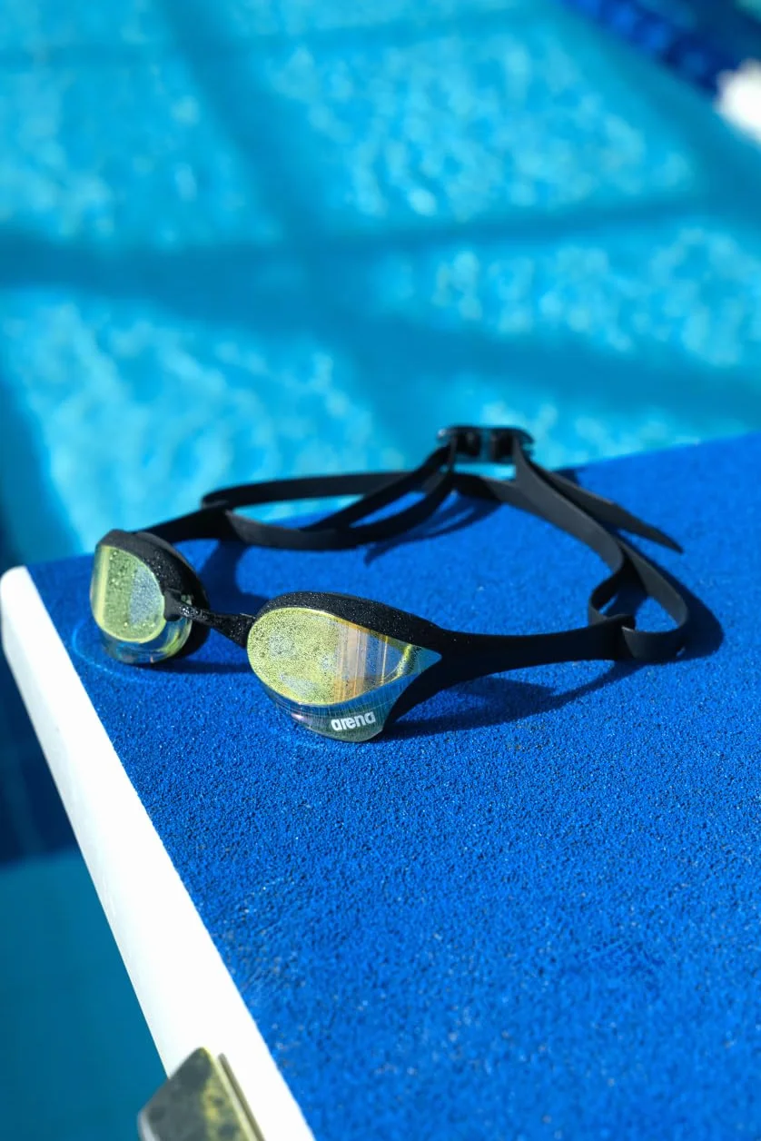 Arena damskie okulary do pływania Cobra Ultra Swipe Mr (Yell Yell, Yellow Copper-Black), rozmiar uniwersalny