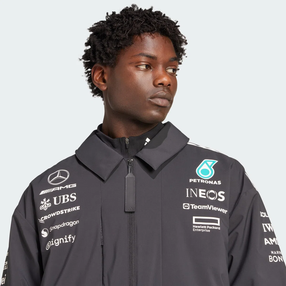 adidas Mężczyźni MERCEDES - AMG PETRONAS FORMULA ONE TEAM TEAM JACKET MEN, Black/White, M
