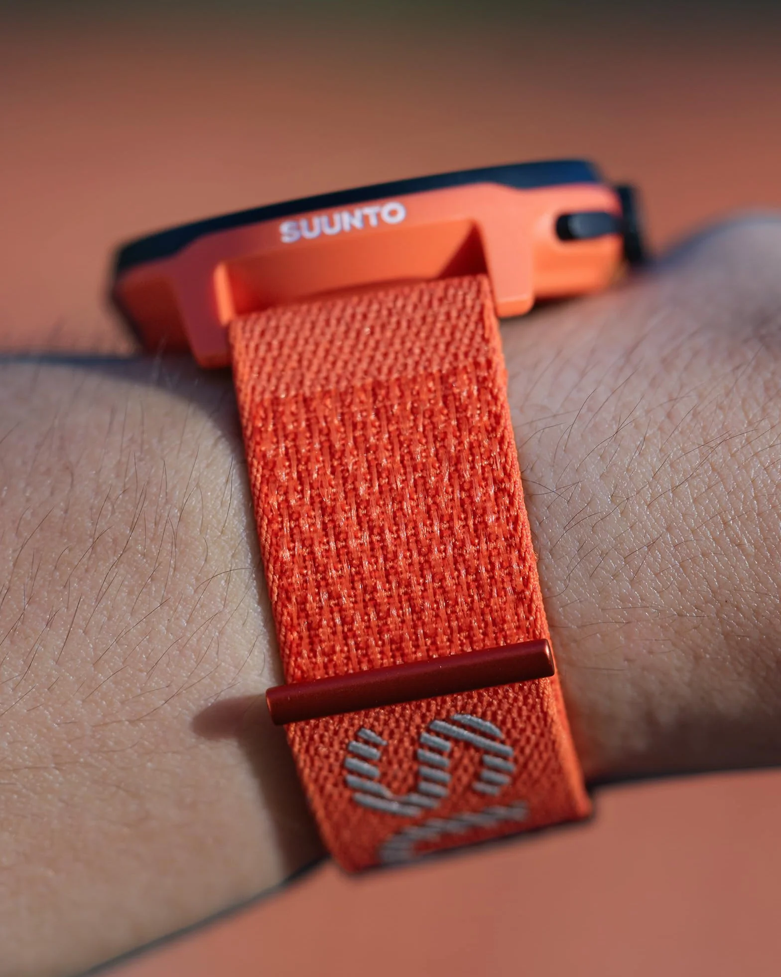 22 ATH7 LOOP TEXTILE STRAP CORAL ORANGE S+M