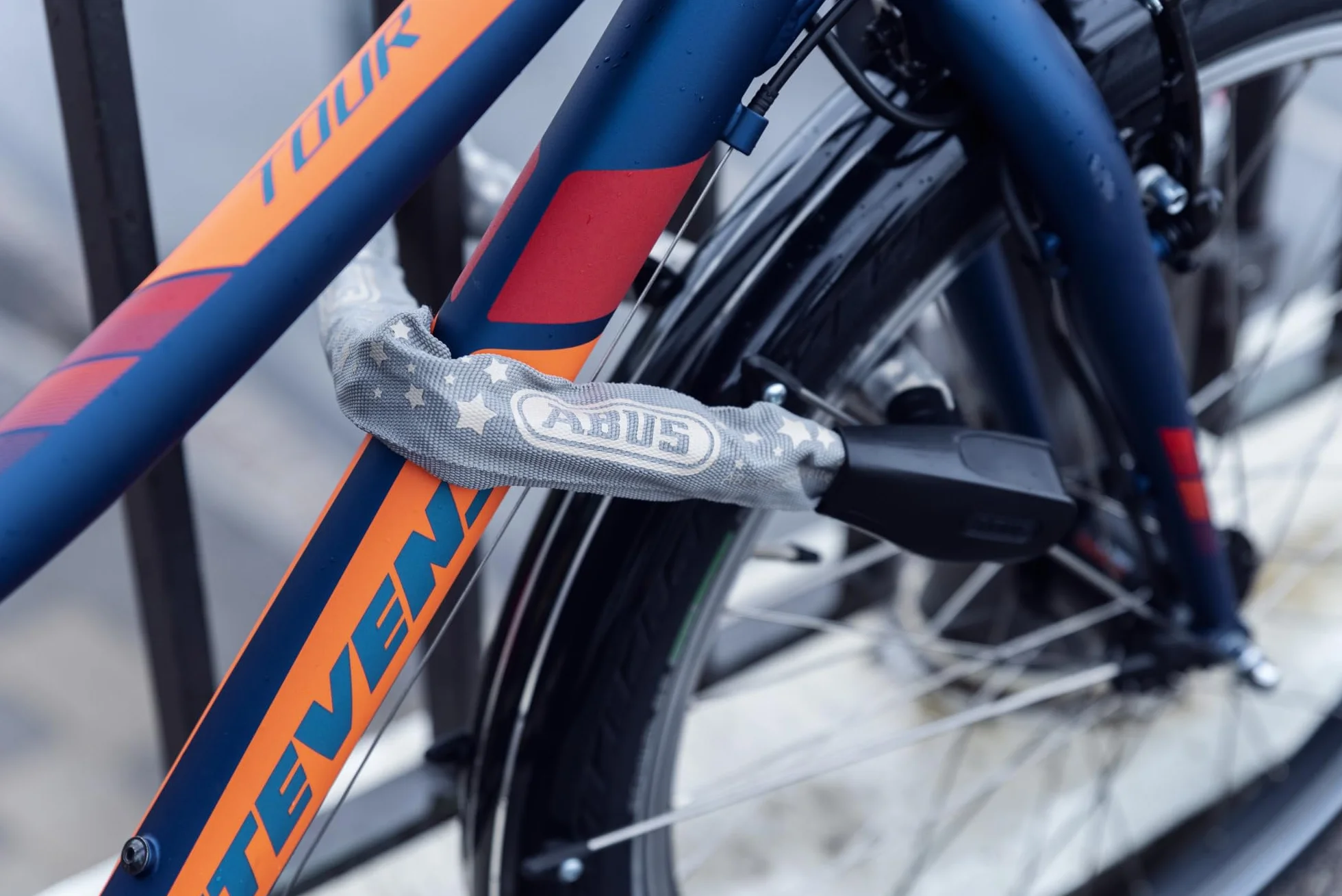 ABUS Catena 6806K Lekkie zapięcie rowerowe z hartowanej stali kwadratowy łańcuch poziom bezpieczeństwa 6