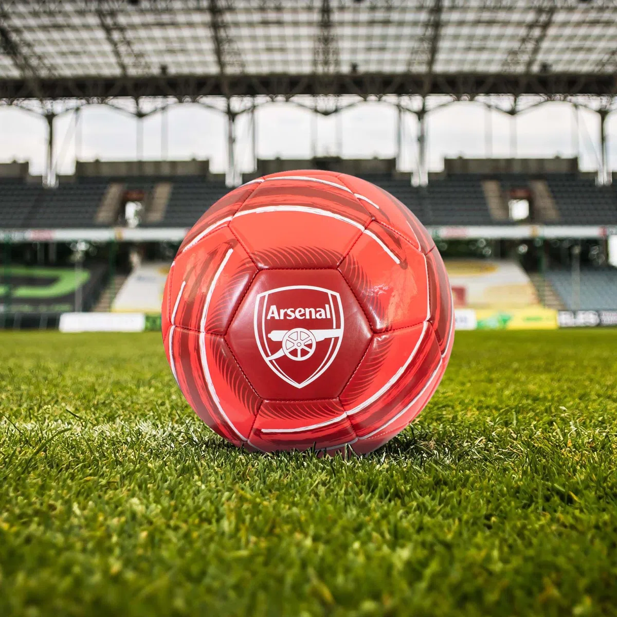 Hy-Pro Oficjalnie licencjonowana piłka nożna Arsenal F.C. Cyclone | rozmiar 5, strzelcy, trening, mecz, towar, kolekcjonerska dla dzieci i dorosłych, czerwona