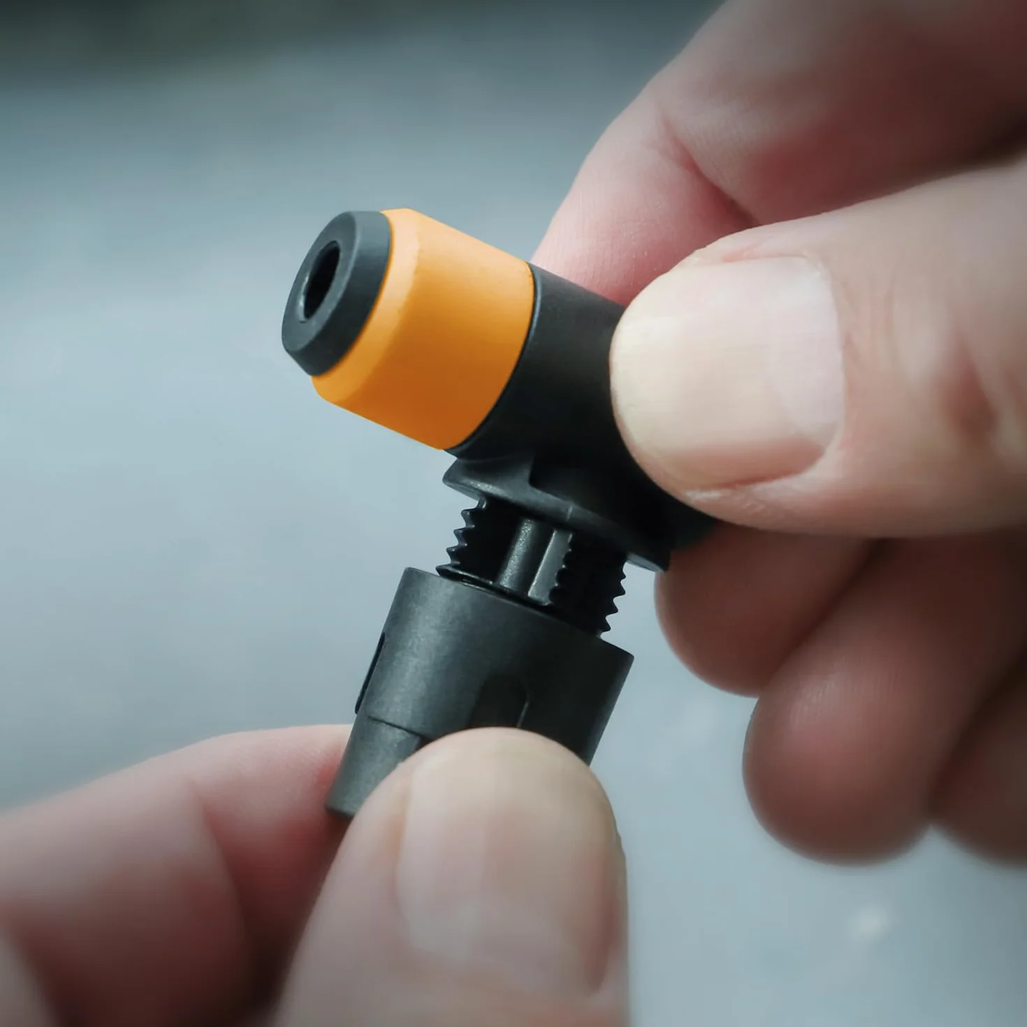 SKS GERMANY CLIK VALVE głowica pompy (intuicyjny system zatrzaskowy, o 50% większy przepływ objętościowy, nie zużywa się, możliwość doposażenia we wszystkie pompy stojące SKS, do zaworów Schwalbe Clik