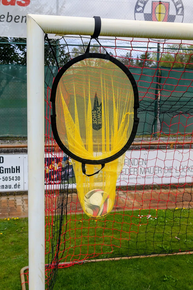 Netsport cel piłkarski z siatką i torbą do przechowywania 2 w 1- idealny do pracy z precyzją uderzeń