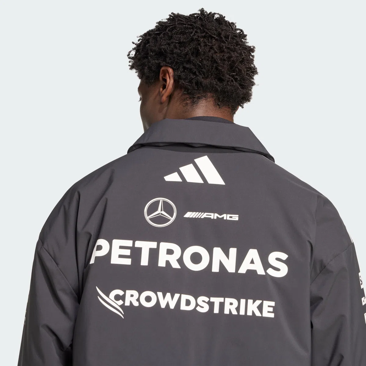 adidas Mężczyźni MERCEDES - AMG PETRONAS FORMULA ONE TEAM TEAM JACKET MEN, Black/White, M