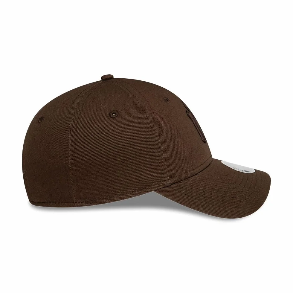 New Era New York Yankees MLB League Essential Tonal Walnut 9Forty regulowana czapka damska