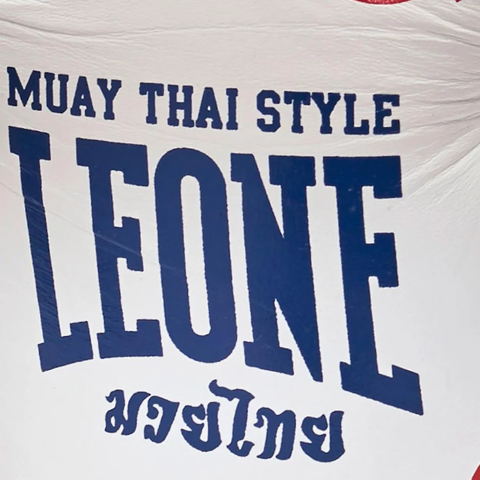 Leone 1947 Muay Thai rękawice białe 10 oz