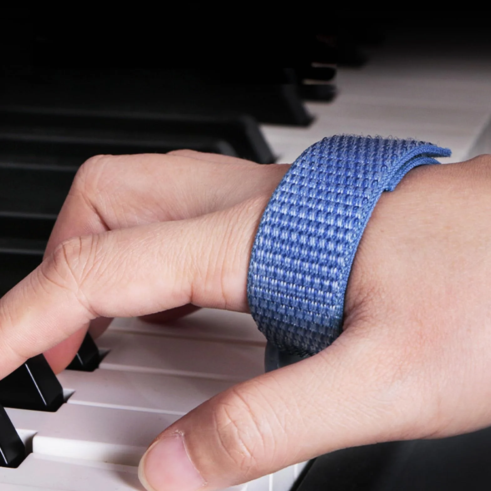 Korektor postawy na dłonie fortepianowe, narzędzie do korekcji postawy dla pianistów - silikonowy ćwiczenia z uchwytem na dłonie, przenośny trener dla początkujących i doświadczonych muzyków