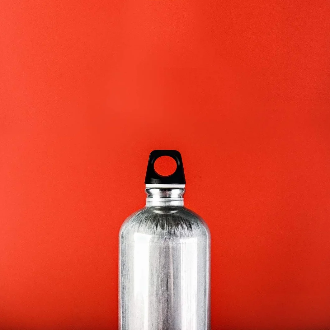 SIGG Traveller butelka na napoje (0,6 l), bez substancji szkodliwych i szczelna, lekka jak piórko butelka na napoje z aluminium